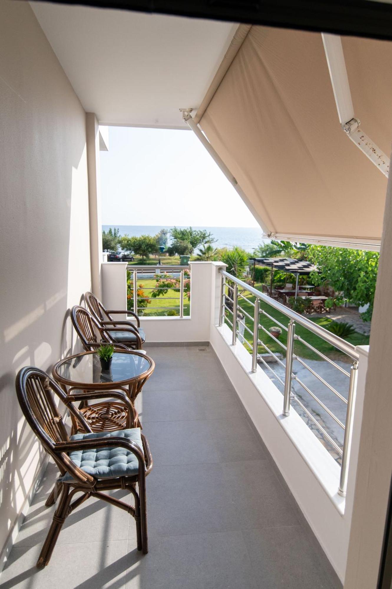 Raptis Apartments Ligia  Экстерьер фото
