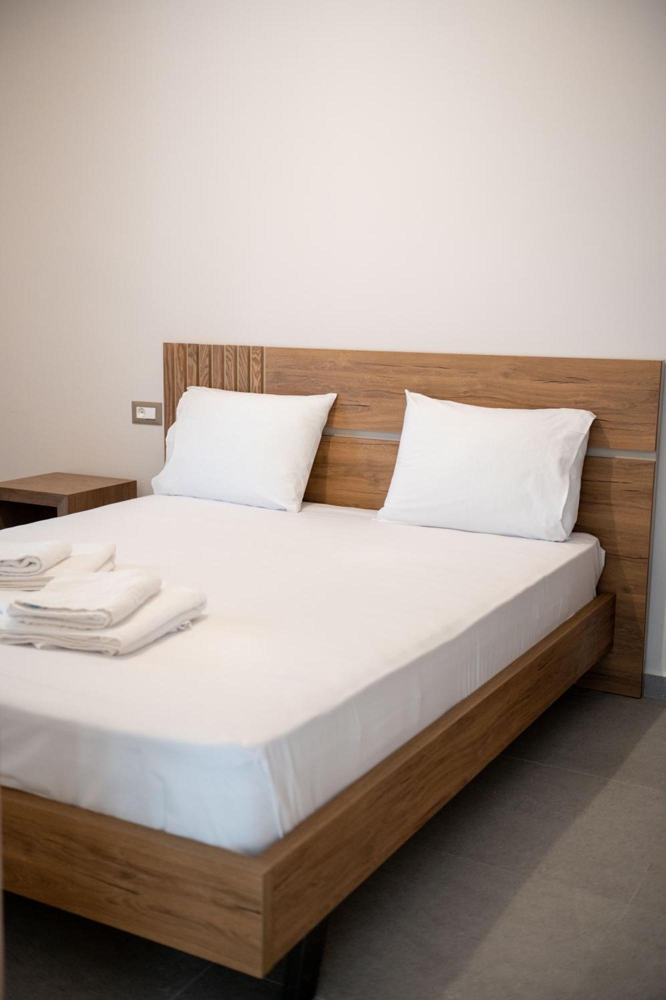 Raptis Apartments Ligia  Экстерьер фото